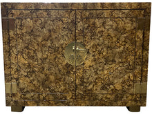 Load image into Gallery viewer, 39&quot; Unfinished 2 Door Henredon Vintage Buffet #08684
