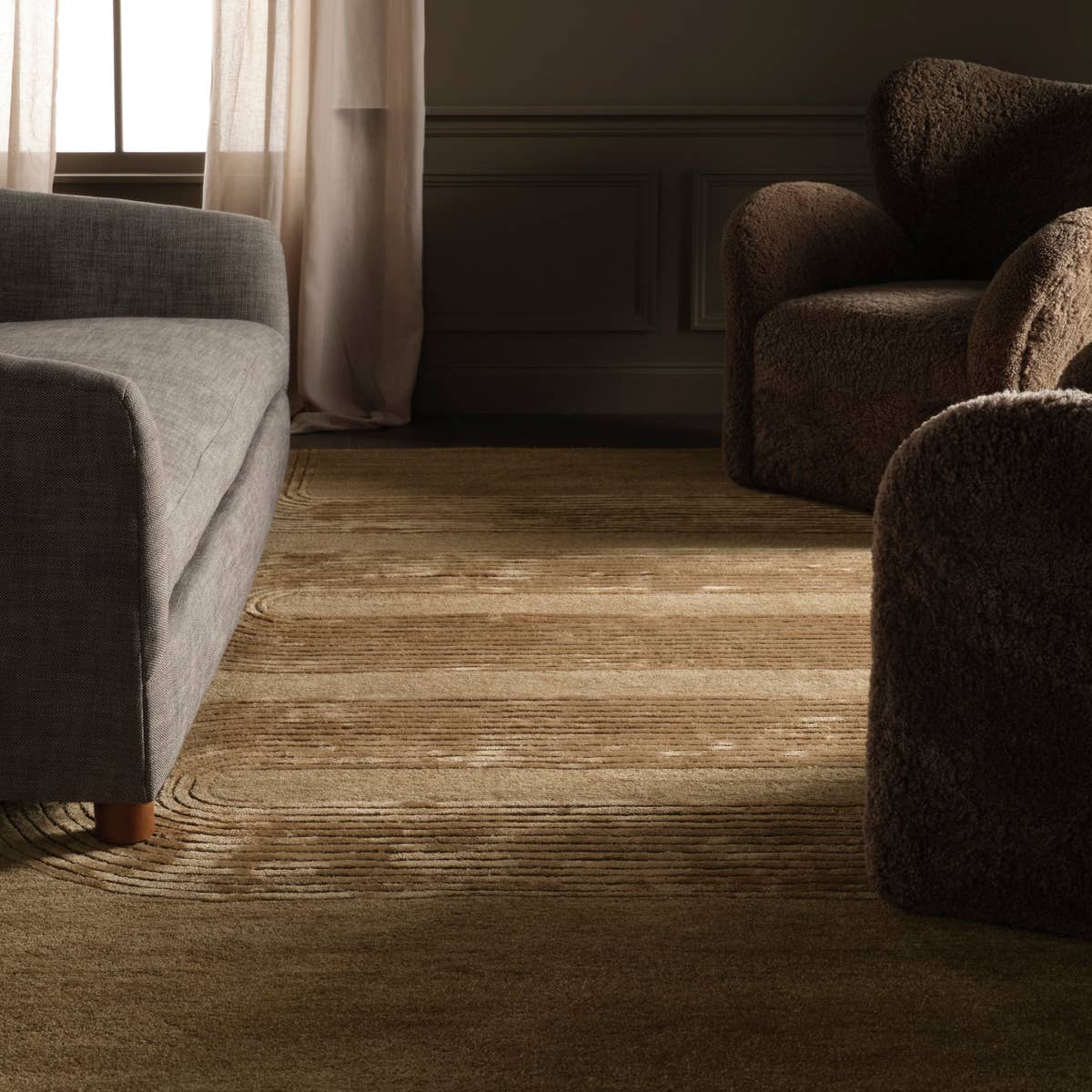 Shop sofas and discover room and home design services in the Arlington Heights area. MegMade designs has been featured in New York Times for their coastal mid-century modern home design style. Visit the MegMade store in the Glenview - Chicago area.