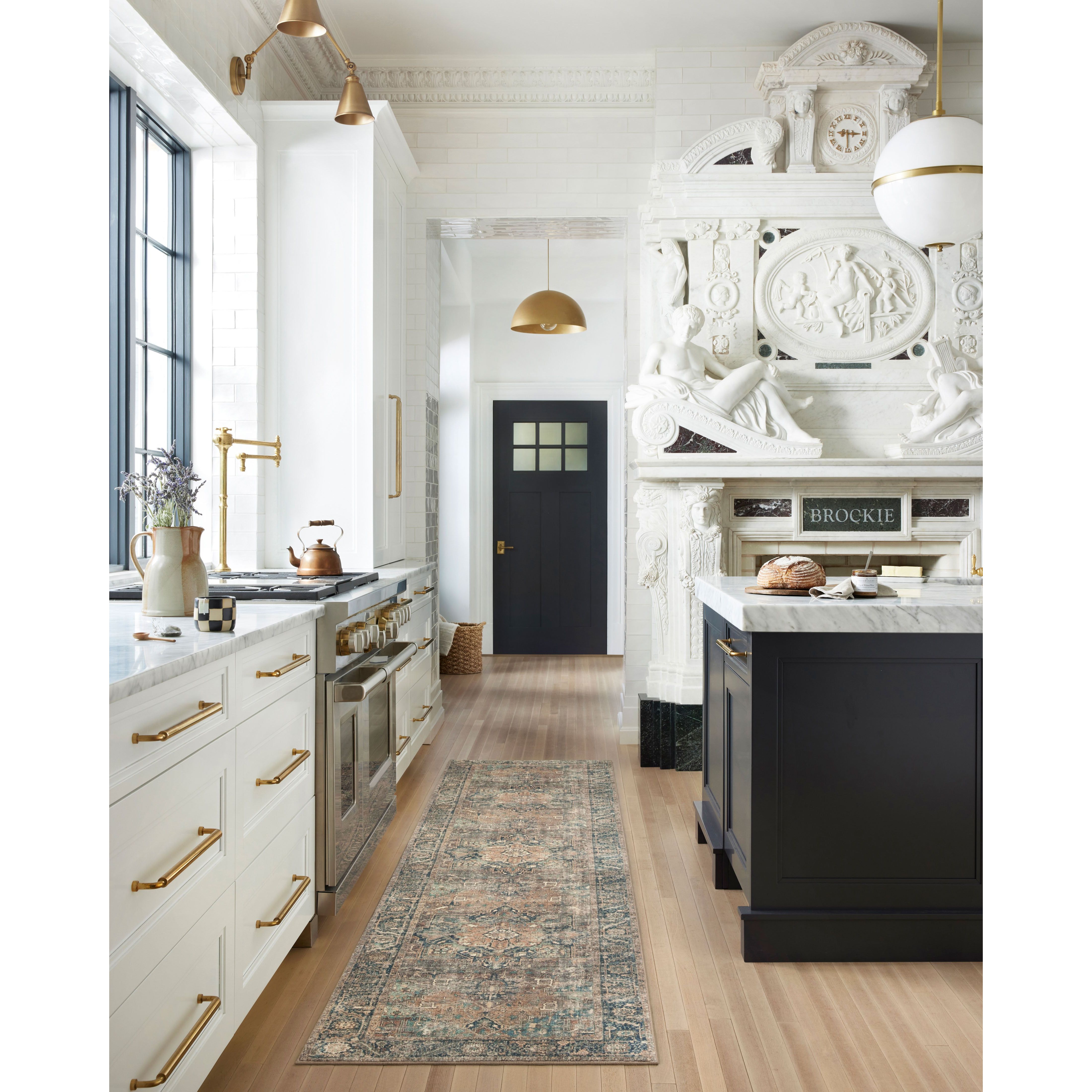 Shop artwork and discover room and home design services in the Los Angeles area. MegMade designs has been featured in HGTV magazine for their cottage bungalow home design style. Visit the MegMade store in the Wrigleyville - Chicago area.