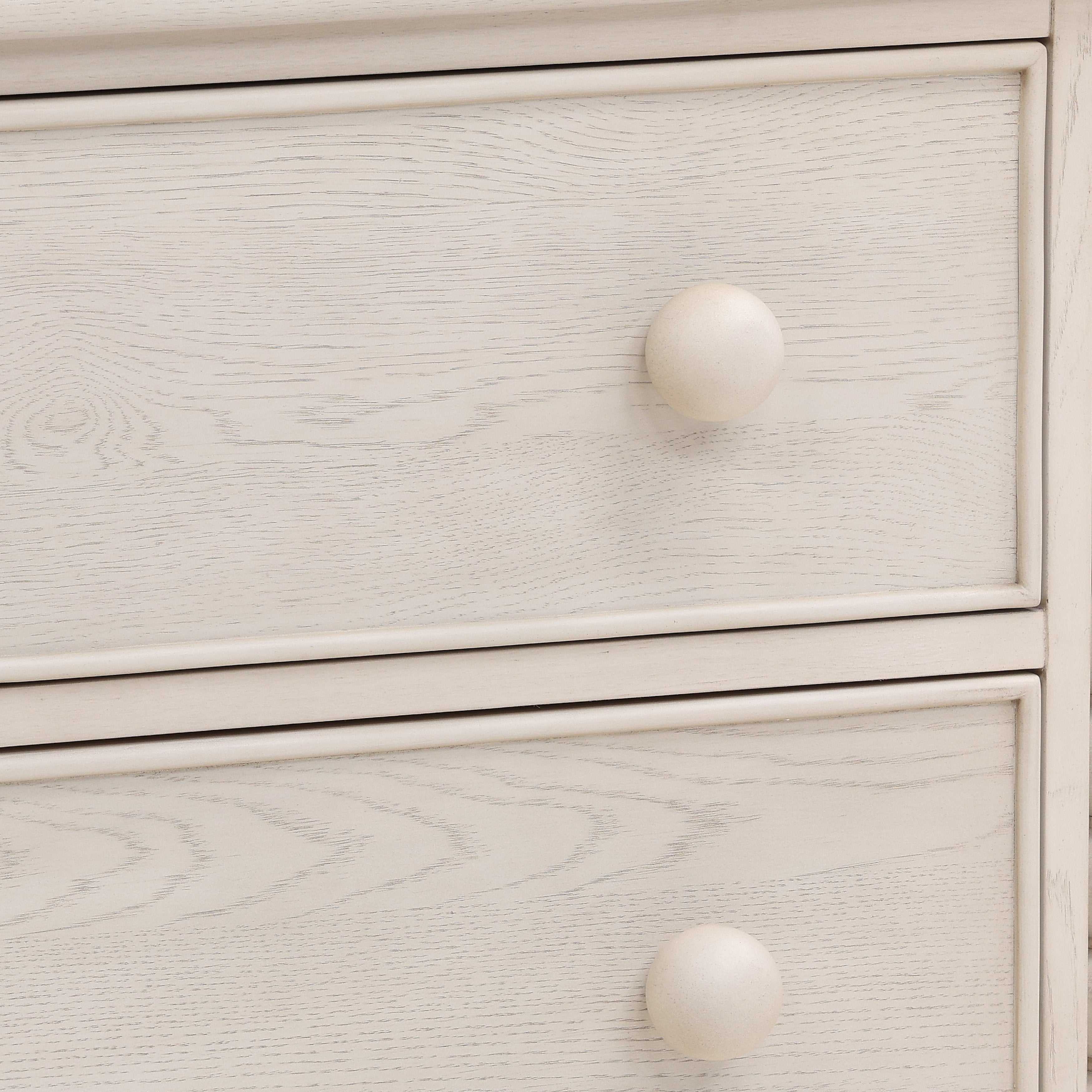Shop buffets and discover room and home design services in the Schaumburg area. MegMade designs has been featured in DIY magazine for their refinished cape cod home design style. Visit the MegMade store in the Wilmette - Chicago area.