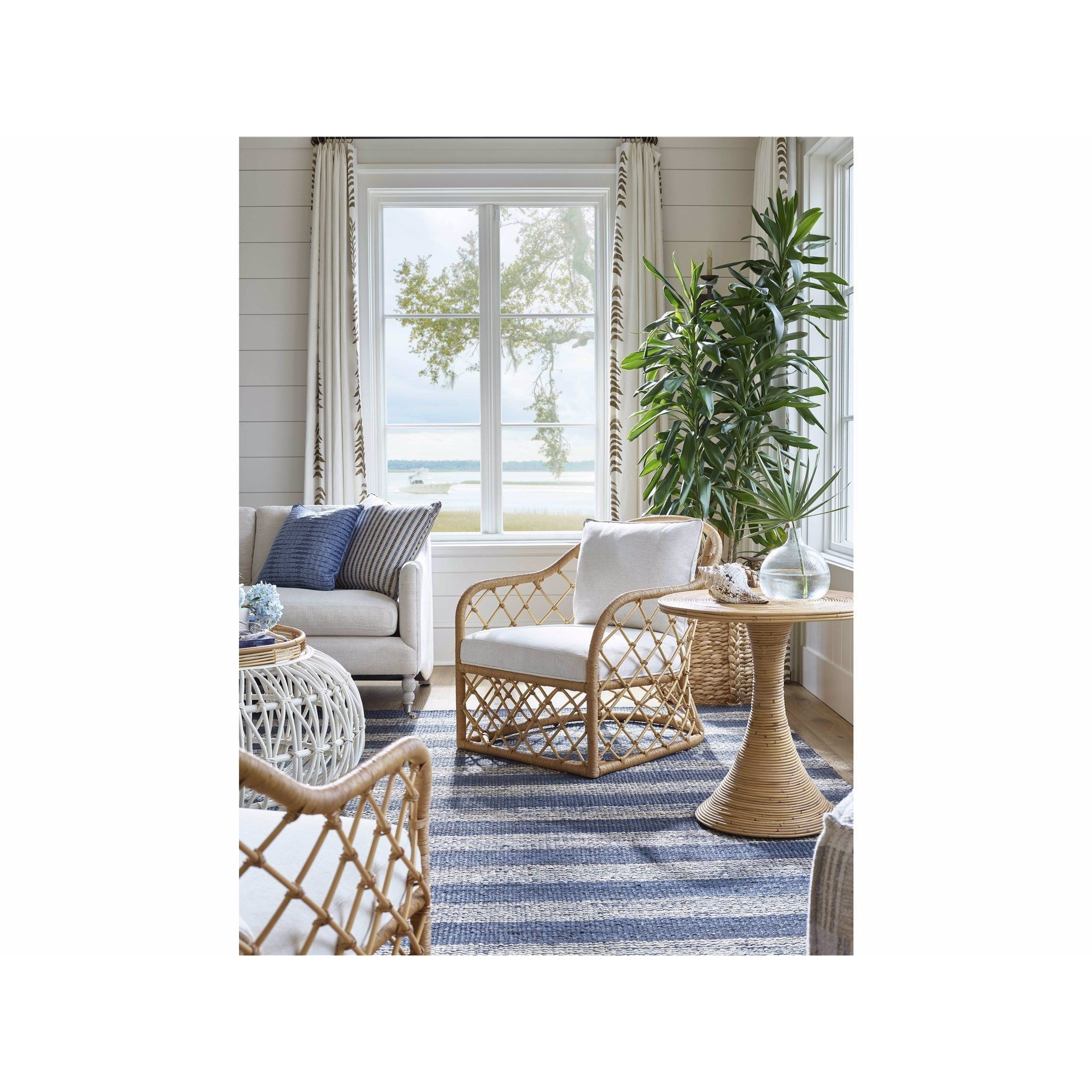 Shop chairs and discover new construction services in the Chicago area. MegMade designs has been featured in Renovation Goldmine for their cheerful victorian home design style. Visit the MegMade store in the Crystal Lake - Chicago area.