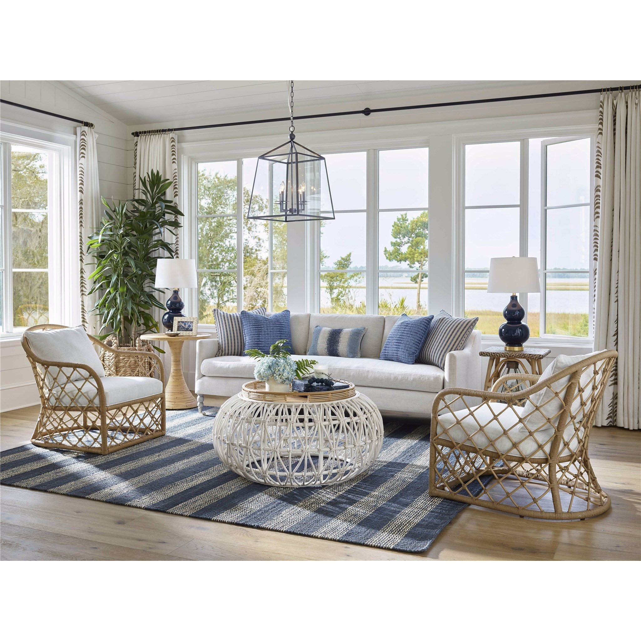 Shop buffets and discover remodeling services in the Portland area. MegMade designs has been featured in HGTV magazine for their optimistic painted furniture home design style. Visit the MegMade store in the Portage Park - Chicago area.