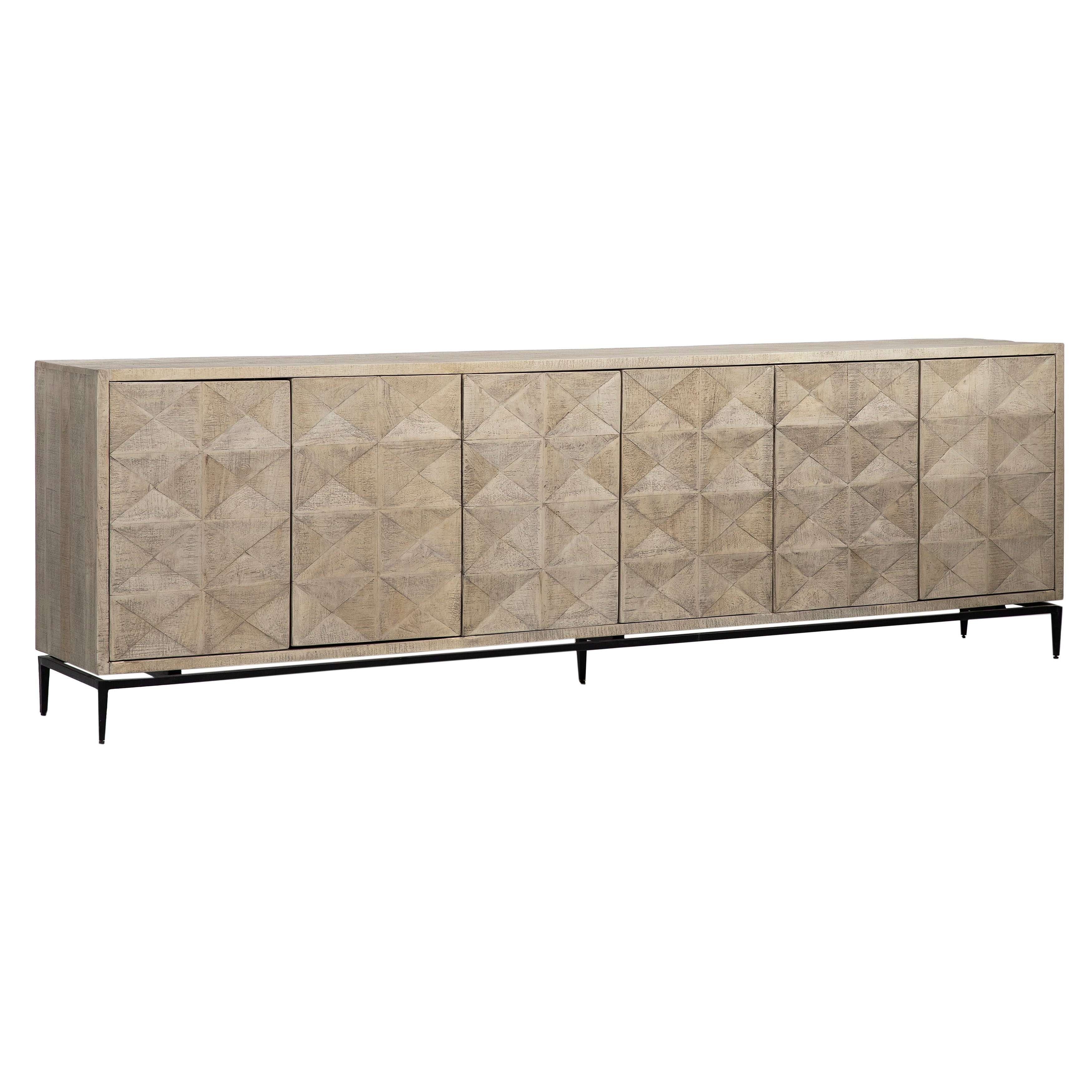 Shop cabinets and discover room design services in the Charlotte North Carolina area. MegMade designs has been featured in HGTV magazine for their timeless cape cod home design style. Visit the MegMade store in the Winnetka - Chicago area.