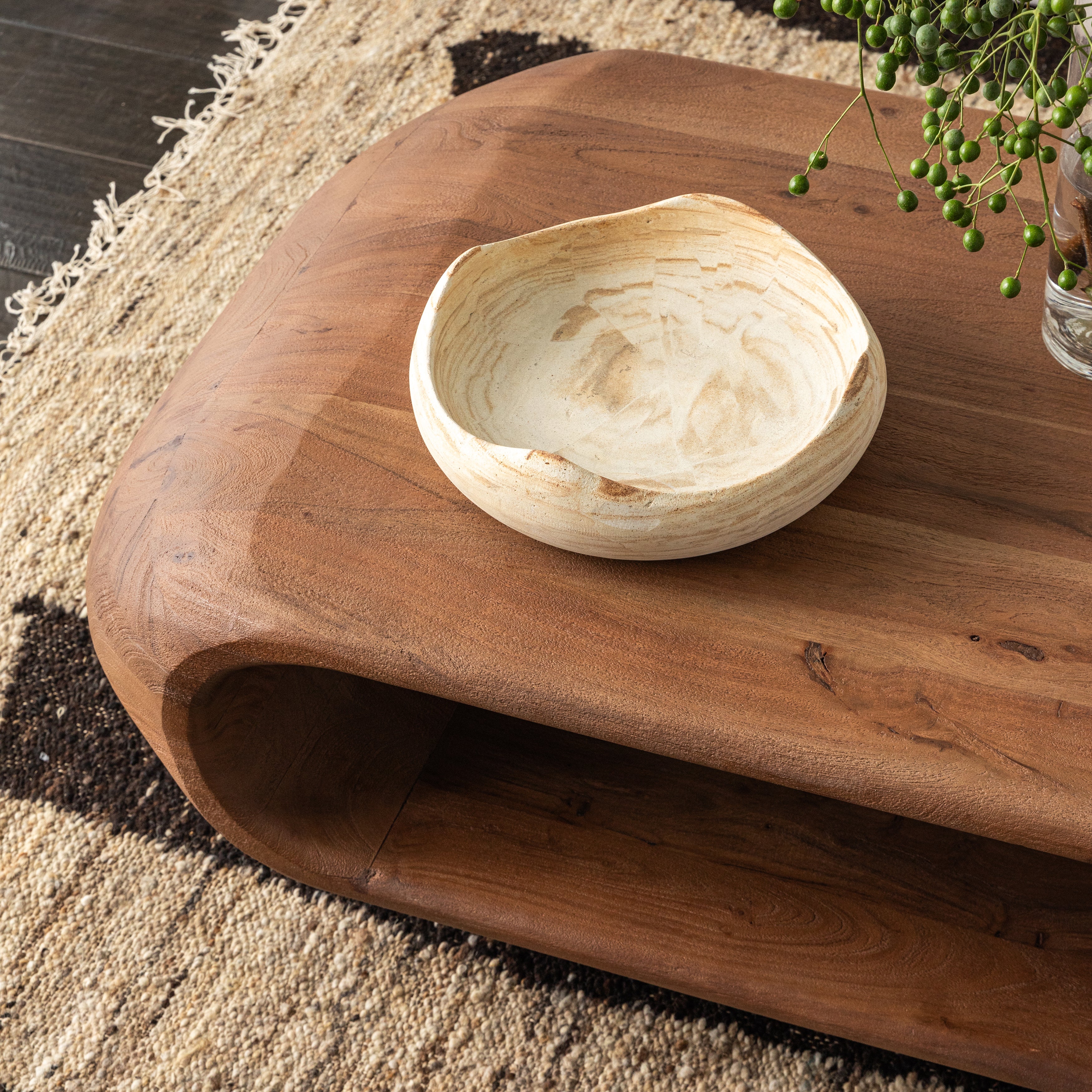Shop cabinets and discover new construction services in the Des Moines area. MegMade designs has been featured in Better Home and Gardens for their eclectic cottage home design style. Visit the MegMade store in the Dyer - Chicago area.