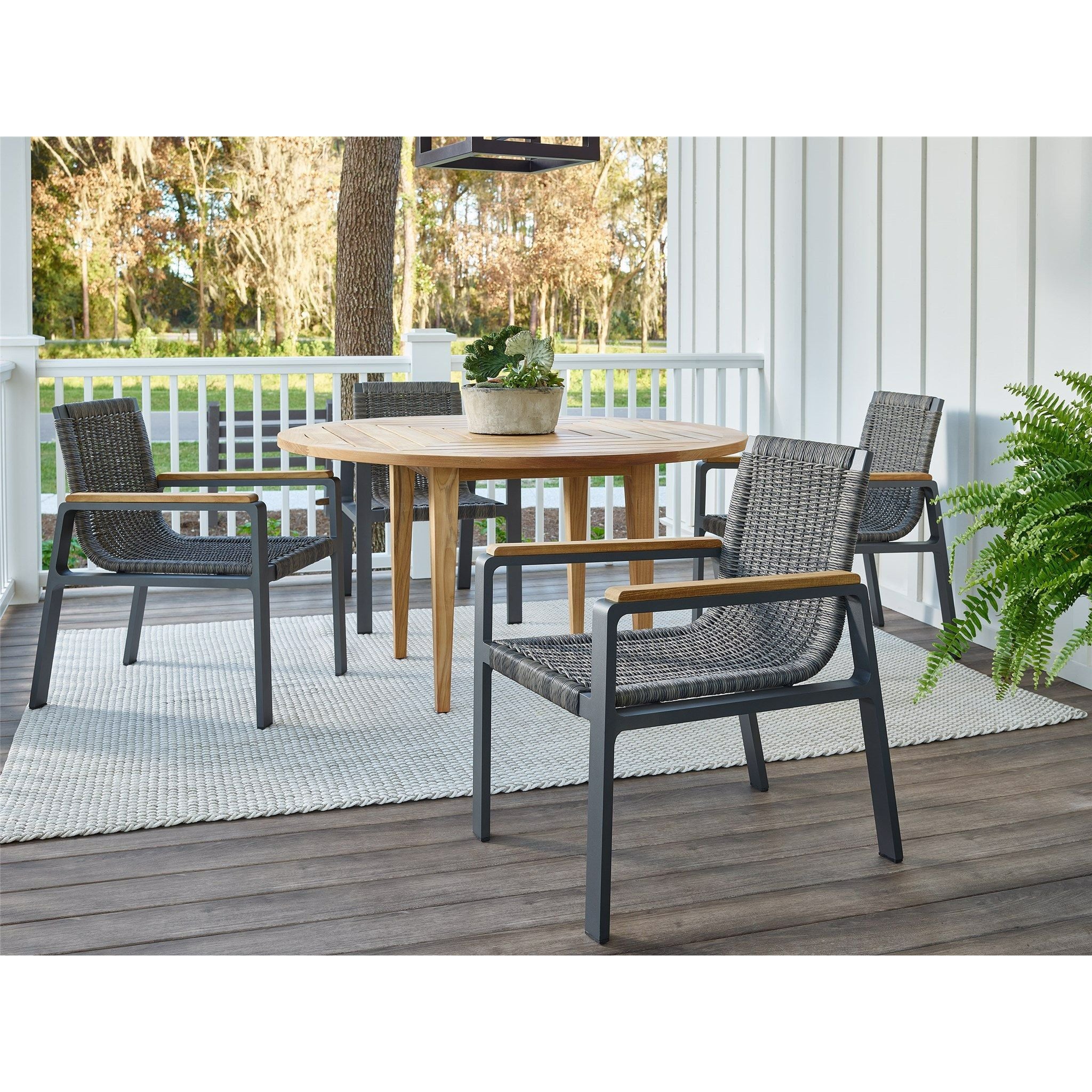 Shop sofas and discover room design services in the Boston area. MegMade designs has been featured in Wall Street Journal for their refinished mid-century modern home design style. Visit the MegMade store in the Ogden Dunes - Chicago area.