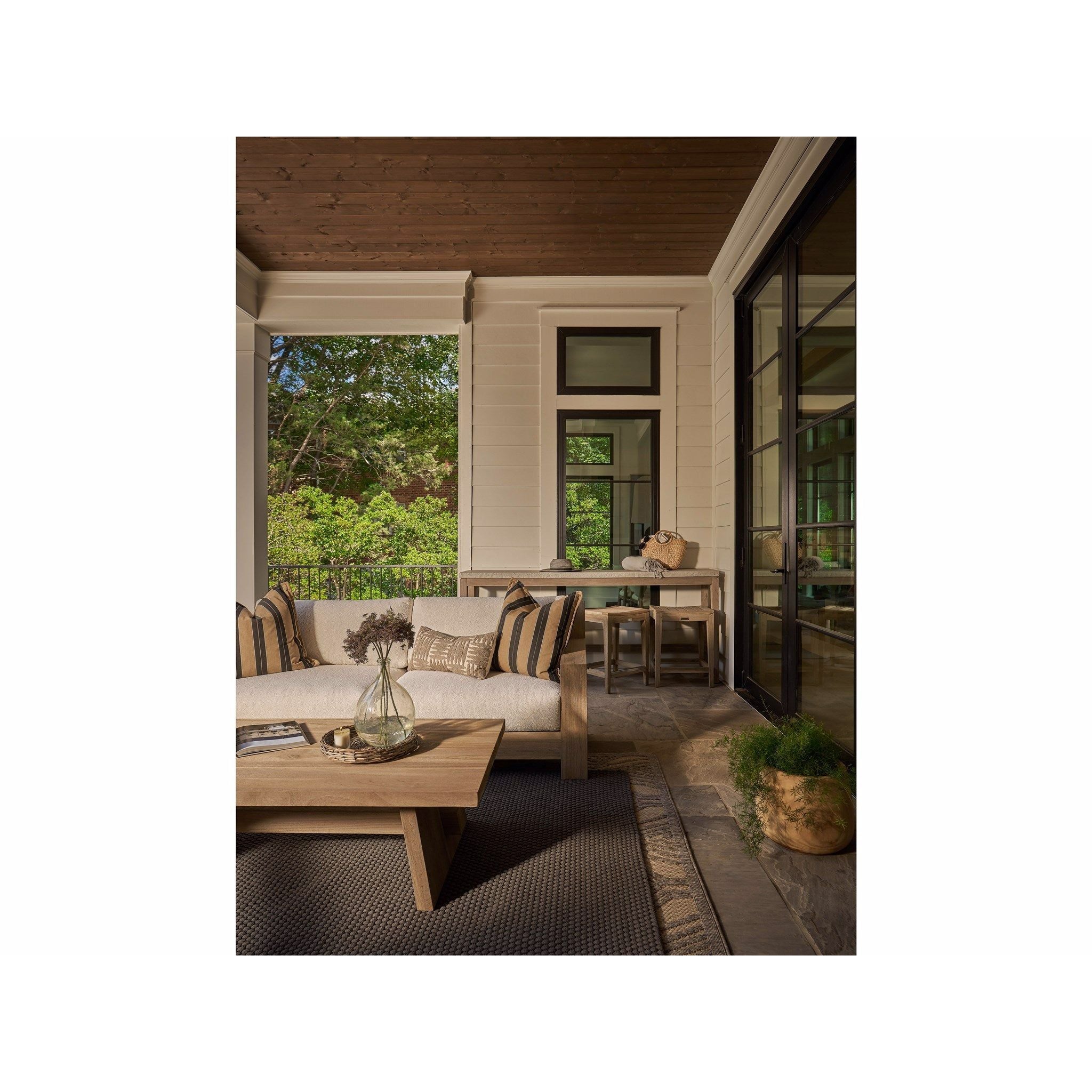 Shop cabinets and discover furniture makeover services services in the Boston area. MegMade designs has been featured in HGTV television for their repurposed painted furniture home design style. Visit the MegMade store in the Glen Ellyn - Chicago area.