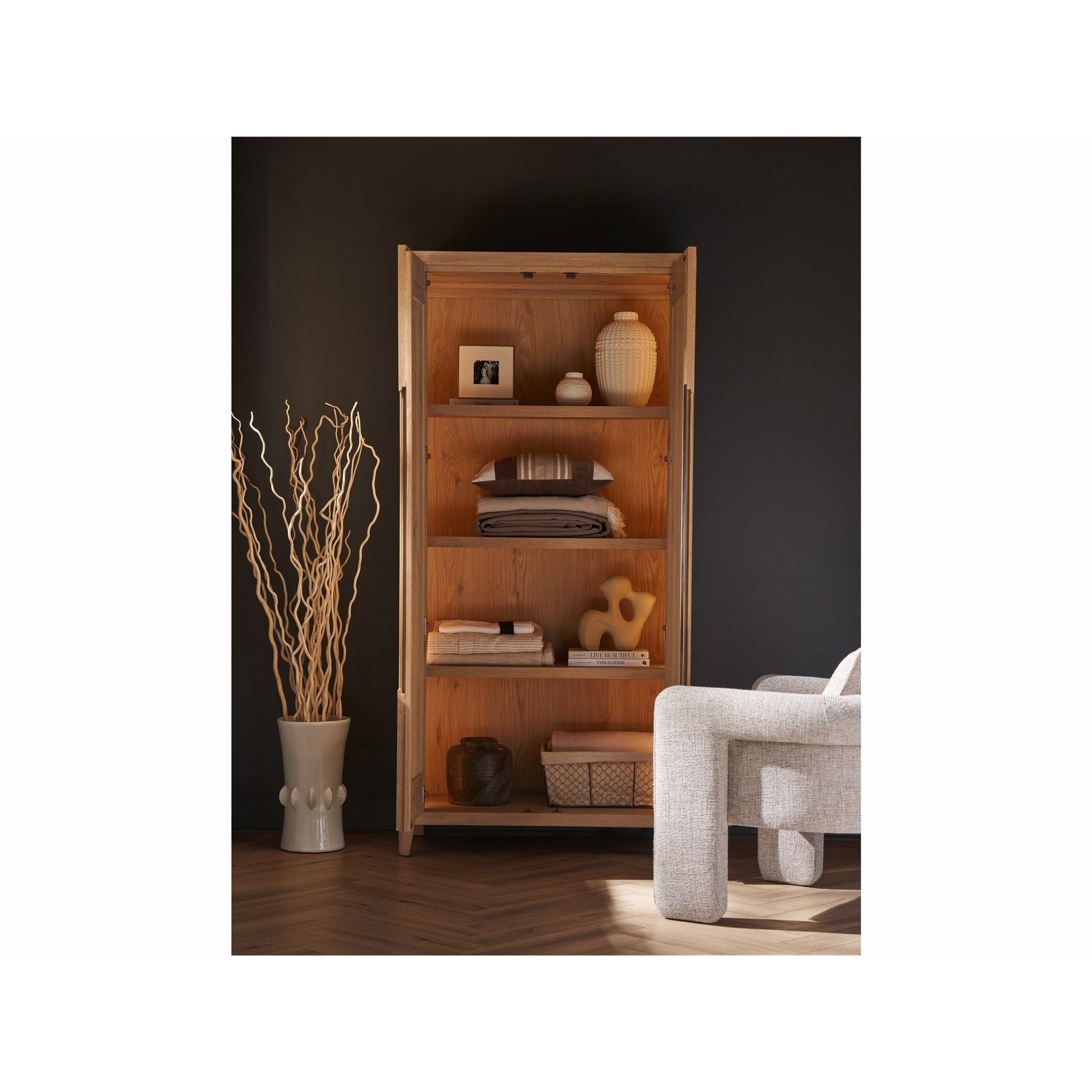 Shop cabinets and discover interior design services in the Des Moines area. MegMade designs has been featured in DIY magazine for their vintage modern cottage home design style. Visit the MegMade store in the Naperville - Chicago area.