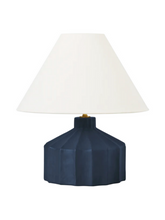 Load image into Gallery viewer, Veneto Small Table Lamp
