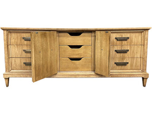 77.5" Unfinished 6 Drawer 2 Door Thomasville Vintage Buffet #08179: At Our Munster Location