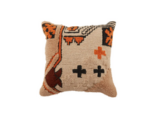 Load image into Gallery viewer, Nazka Throw Pillow
